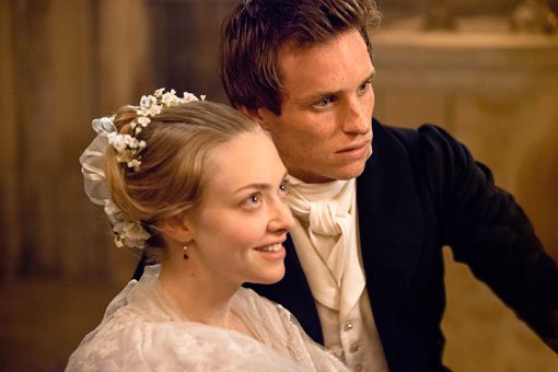 les-miserables-amanda-louise-seyfried-eddie-redmayne-foto-dal-film-01