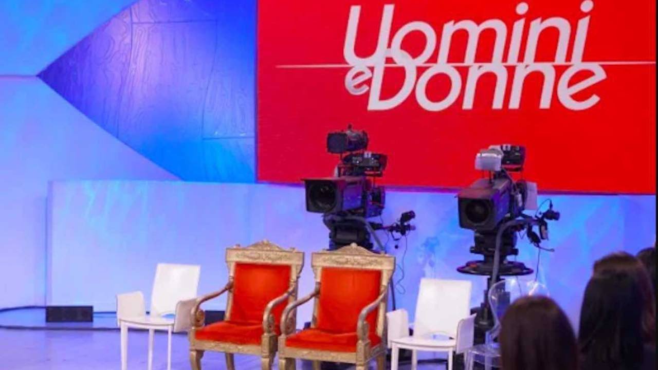 Uomini e donne - fonte_web - newscinema.it