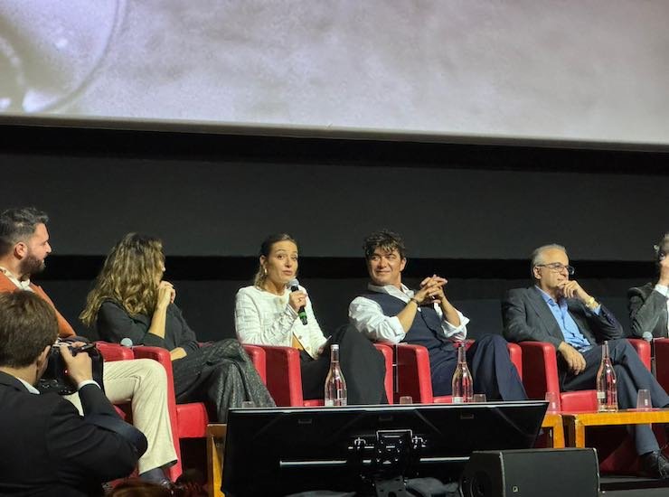 Una foto dalla conferenza stampa di Modi (fonte: NewsCinema.it)